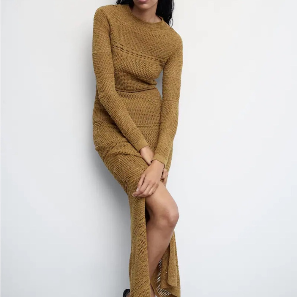 Mango Knitted dress with open back, high collar - worn once